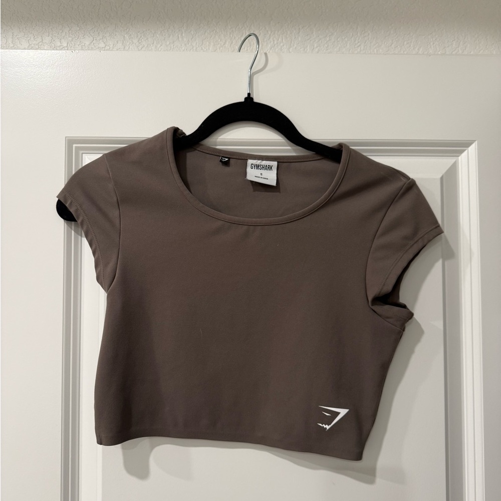 Gymshark Short Sleeve Khaki Crop Top - Picture 3 of 4